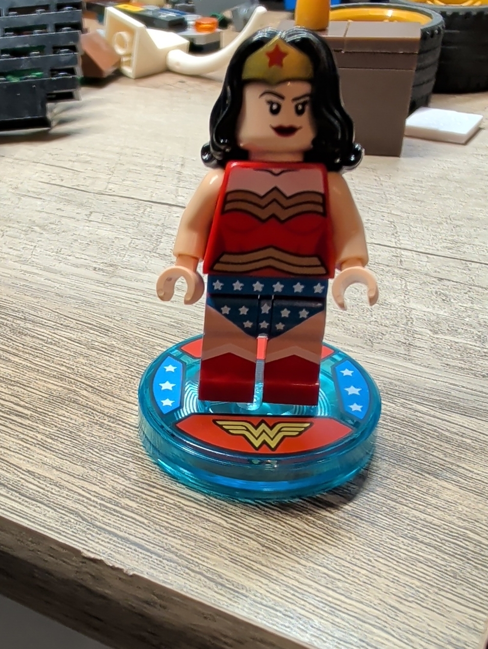 Lego Avengers Wonder Woman Minifigure